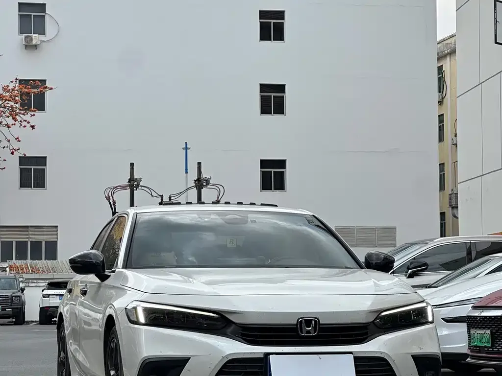Honda Civic 2023 из CN, фото 3