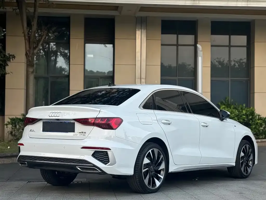 Audi A3 2024 из CN, фото 8
