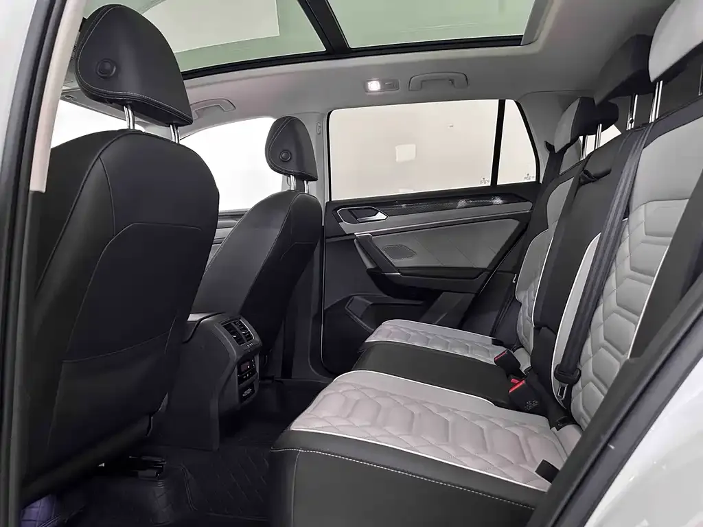 Volkswagen Tayron 2024 из CN, фото 6