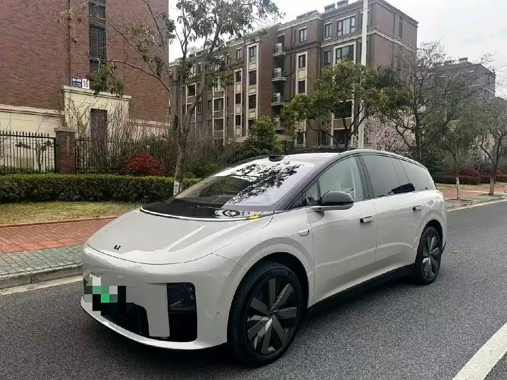 Li Auto i8 2025 из CN, фото 1