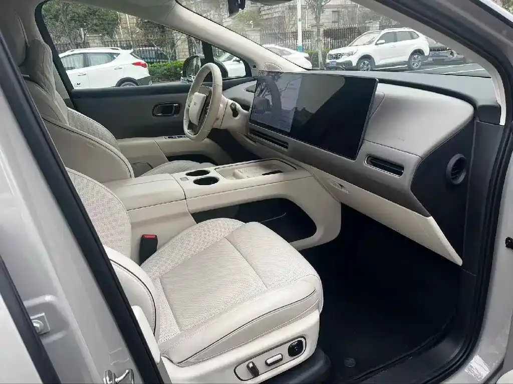 Li Auto i8 2025 из CN, фото 2