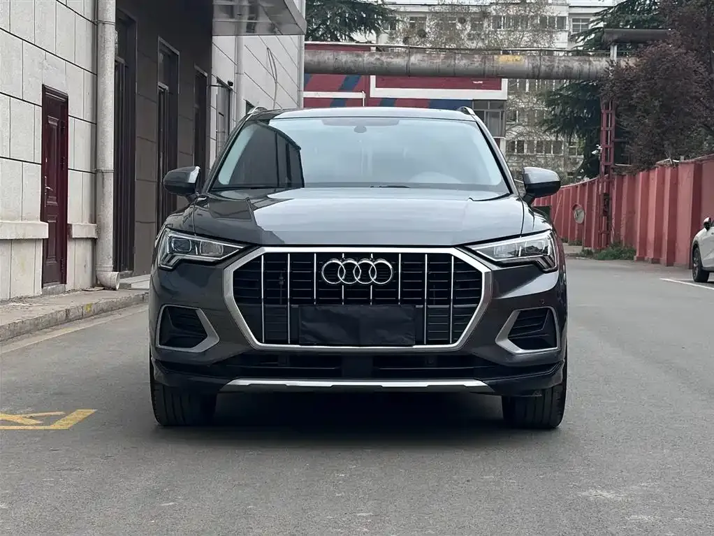 Audi Q3 — фото 10