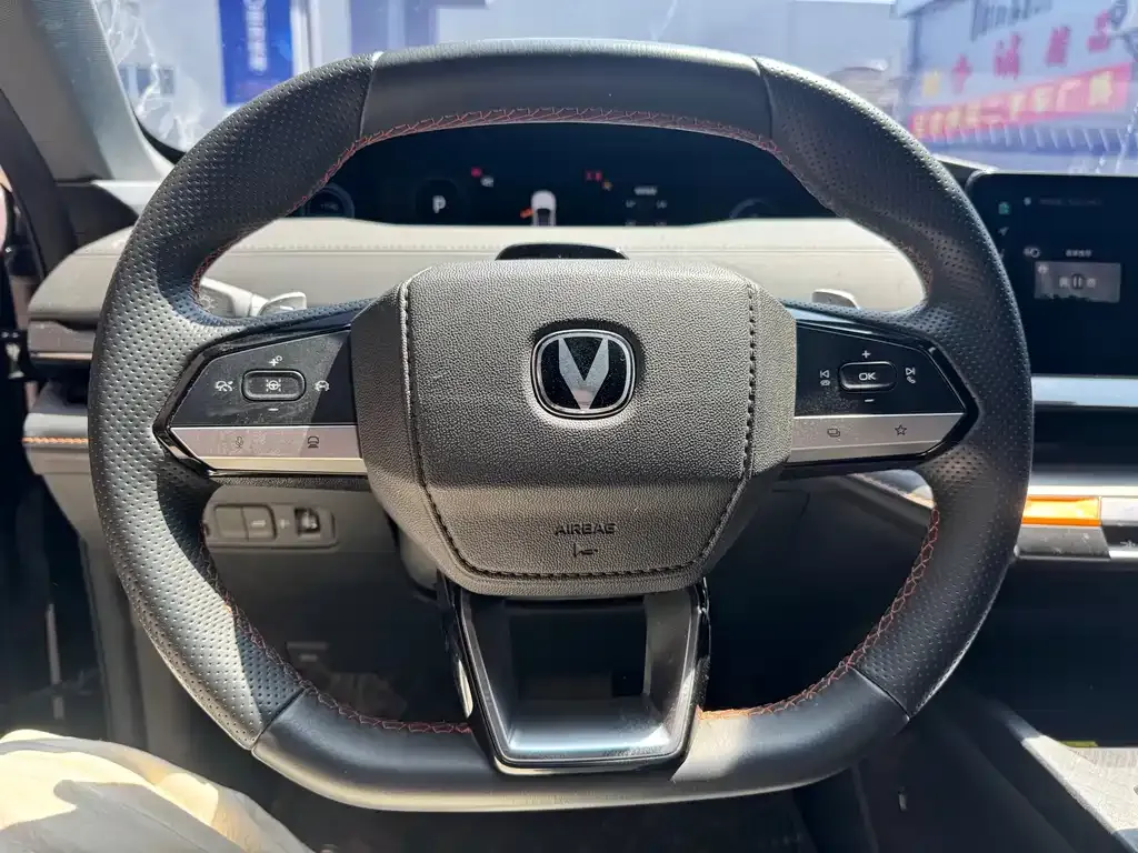 Changan UNI-V 2024 из CN, фото 8