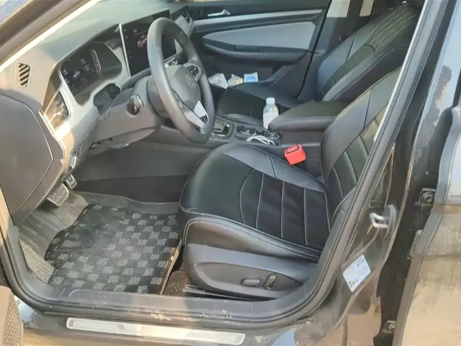 Volkswagen Bora 2024 из CN, фото 10