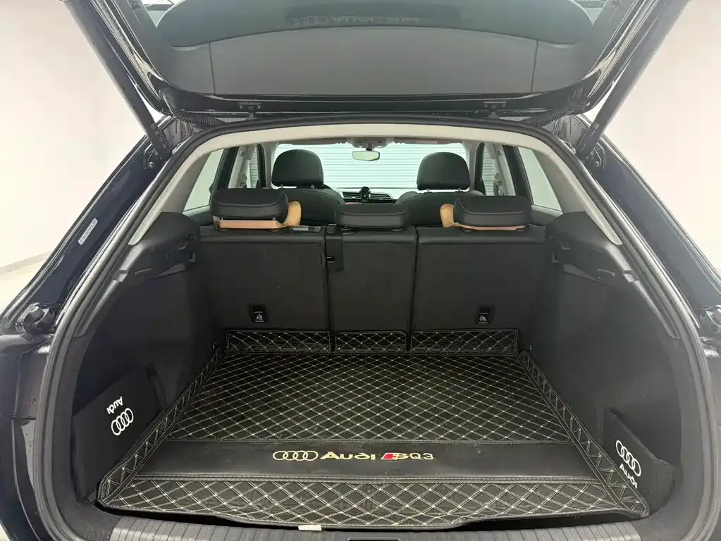 Audi Q3 2022 из CN, фото 8