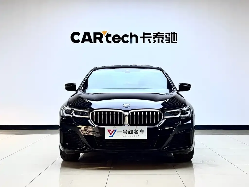 BMW 5 Series — фото 1