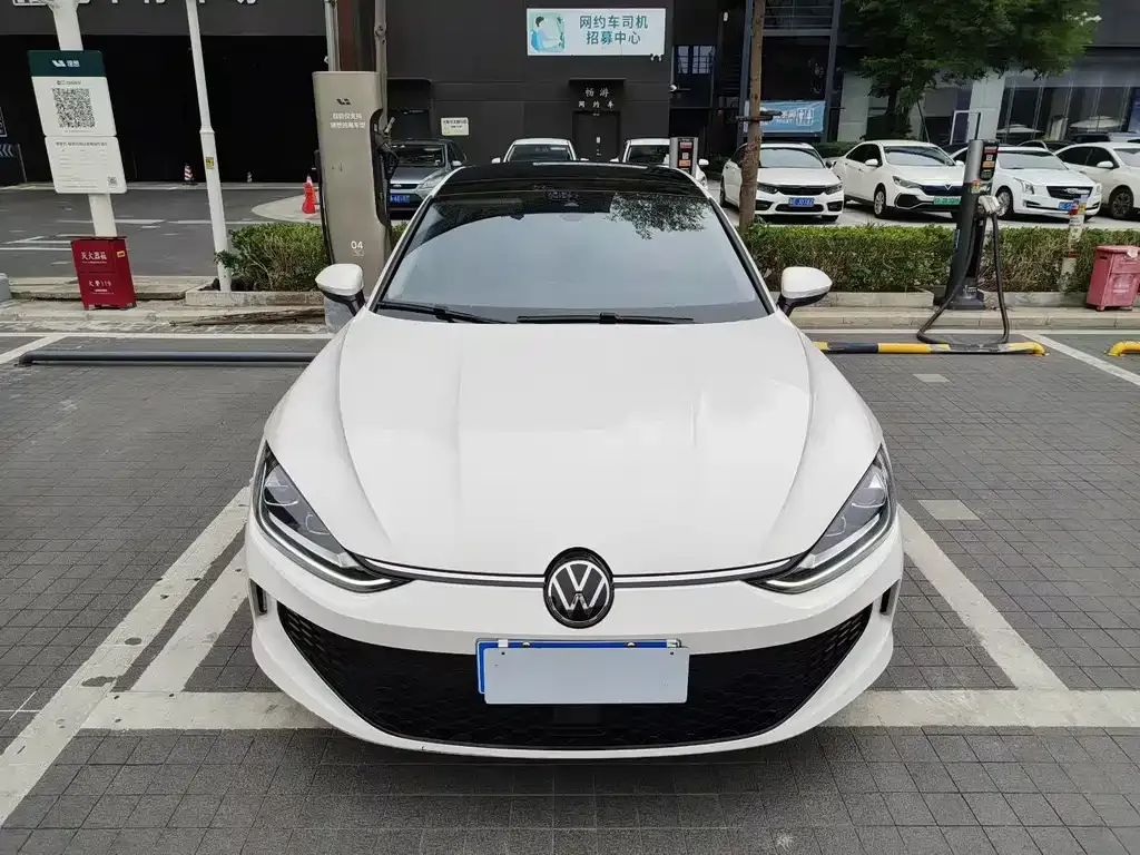 Volkswagen Lamando 2023 из CN, фото 9