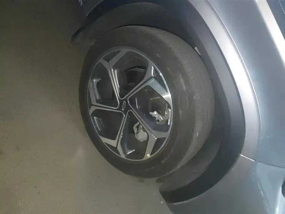 Geely Xingyue L 2025 из CN, фото 3