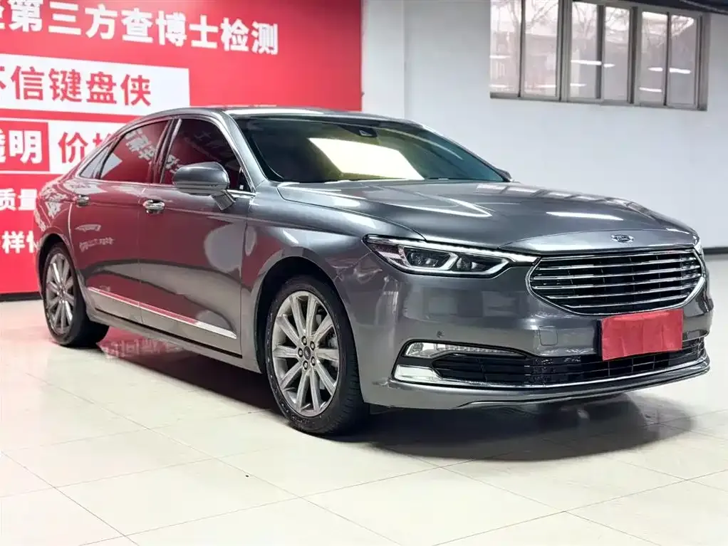 Ford Taurus 2022 из CN, фото 2