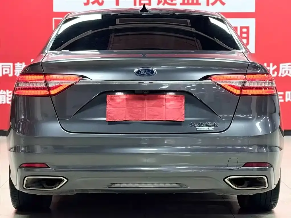 Ford Taurus 2022 из CN, фото 6
