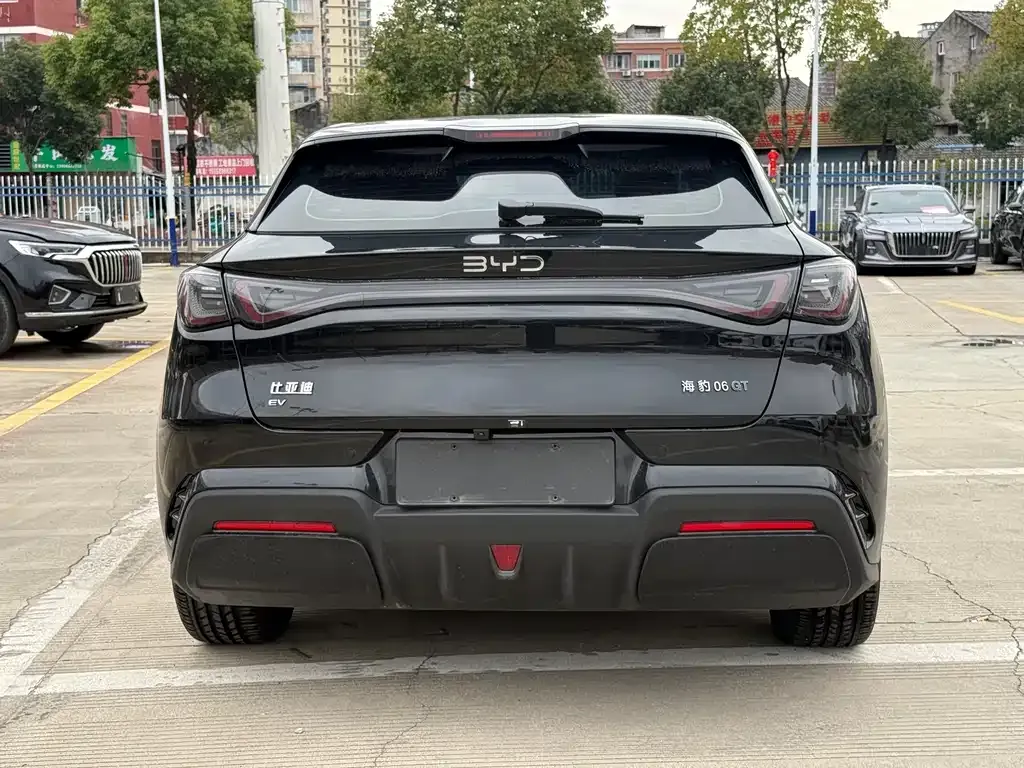 BYD Seal 06GT — фото 4
