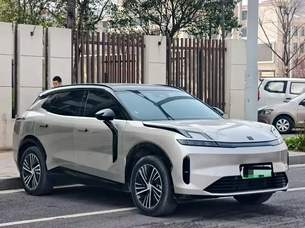 Lynk & Co 08 EM-P 2024 из CN, фото 9