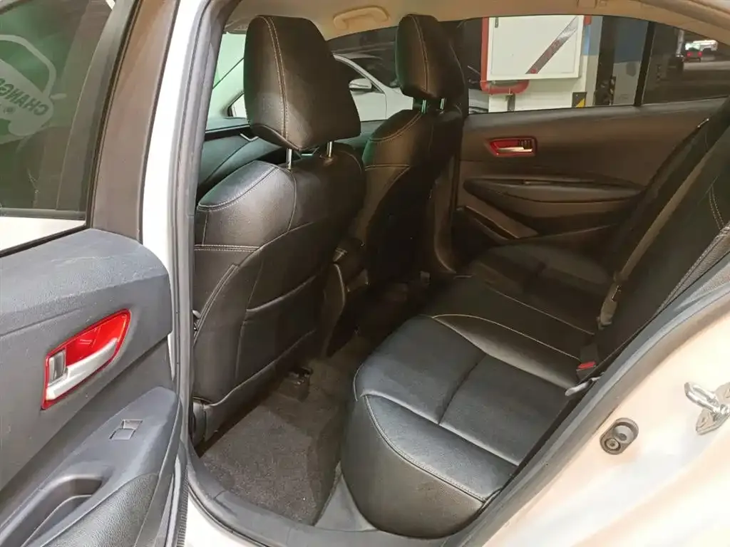 Toyota Corolla 2021 из CN, фото 3