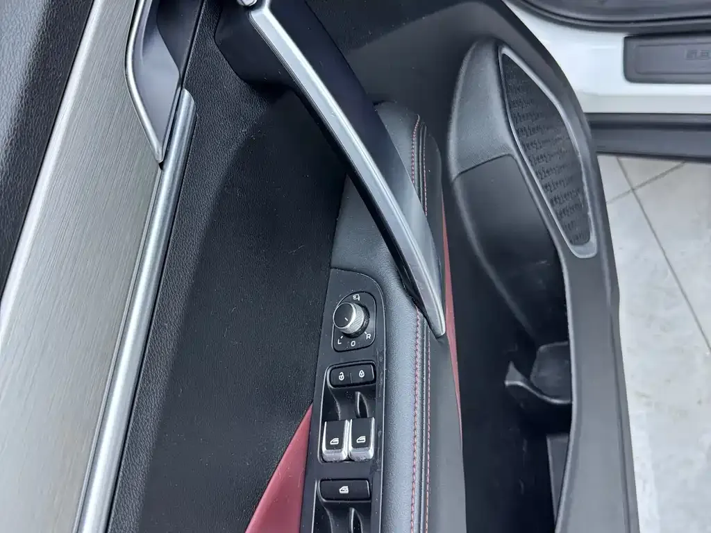 Geely Binyue 2021 из CN, фото 6