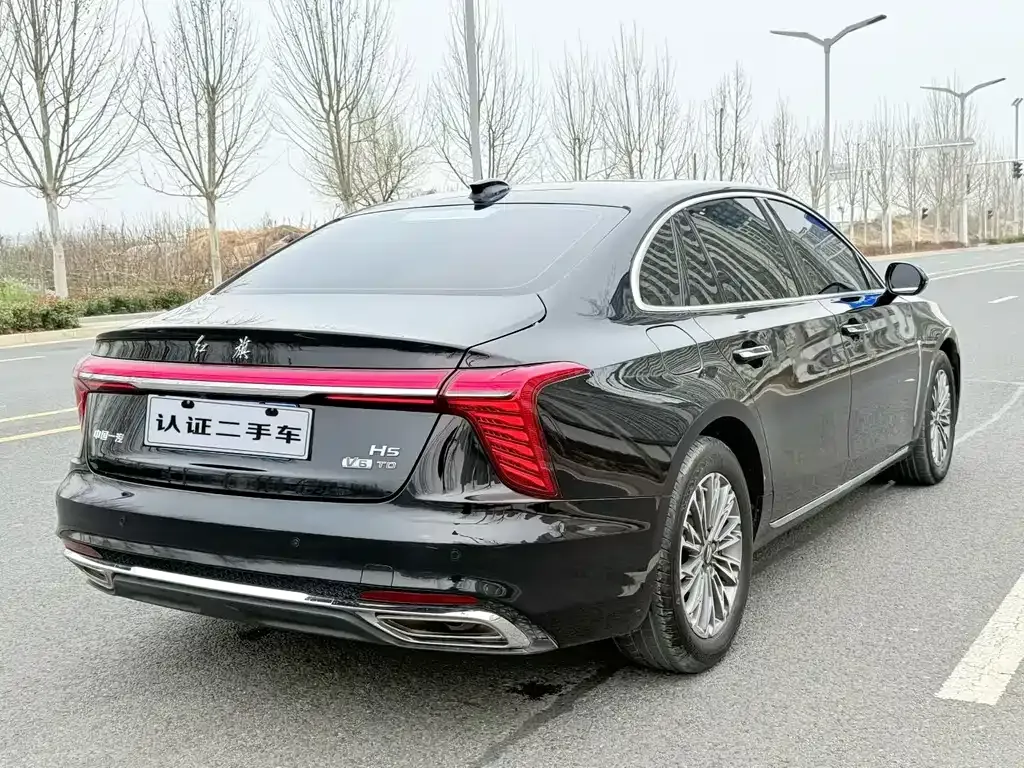 Hongqi H5 — фото 9
