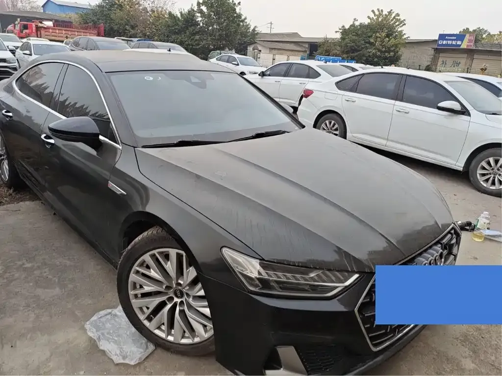 Audi A7L 2024 из CN, фото 4