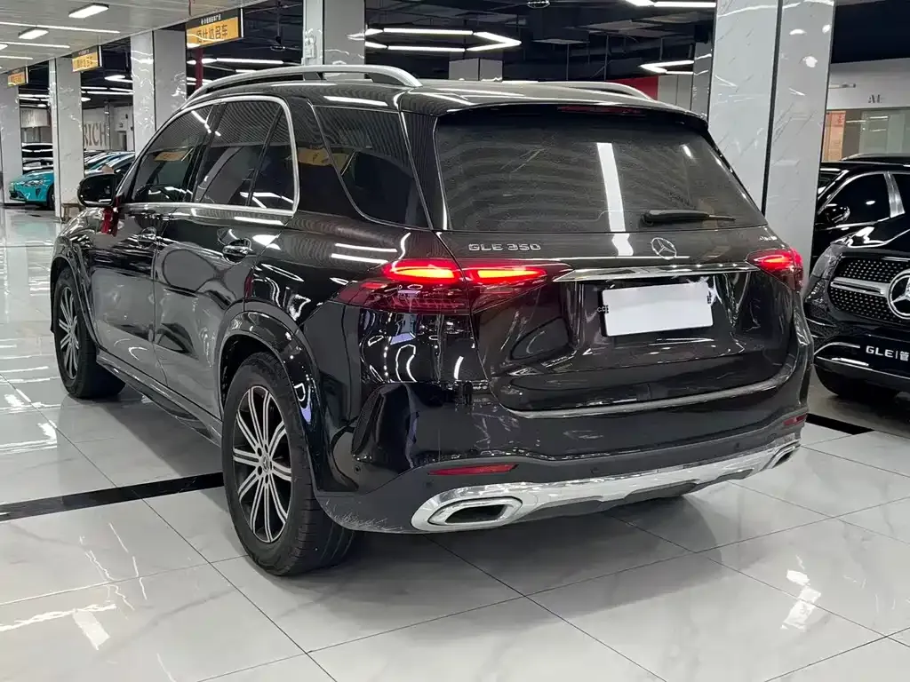 Mercedes-Benz GLE — фото 10