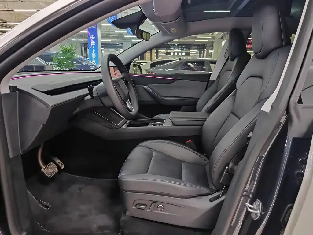 Tesla Model Y 2025 из CN, фото 5