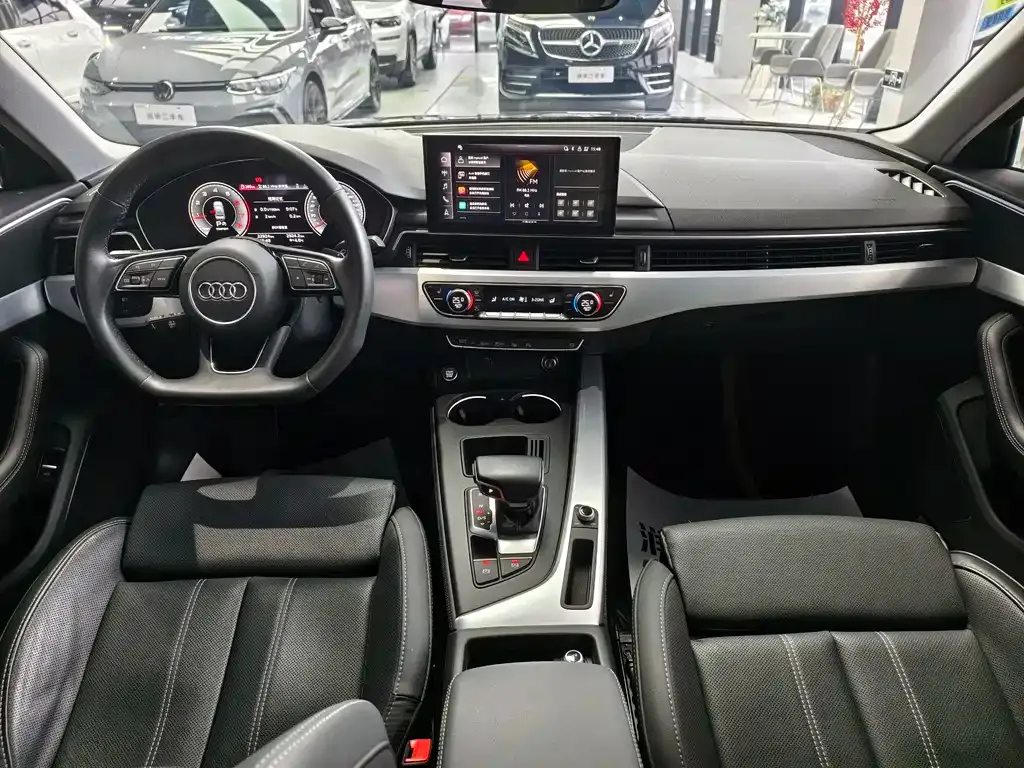 Audi A4L 2023 из CN, фото 7