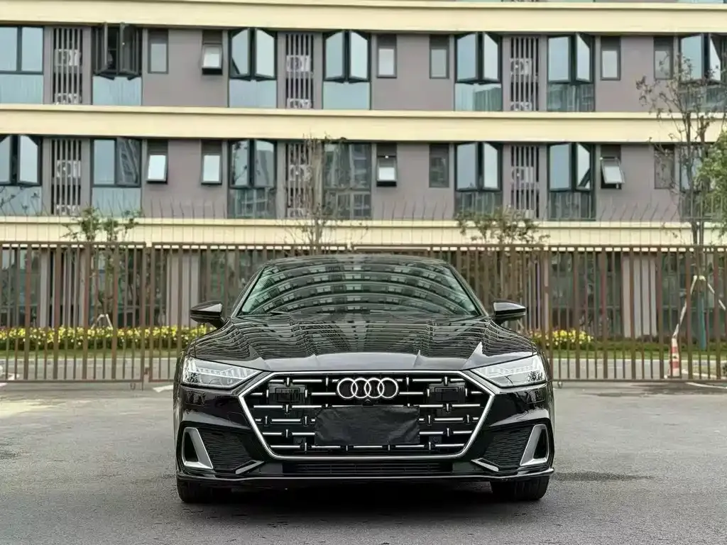 Audi A7L — фото 10
