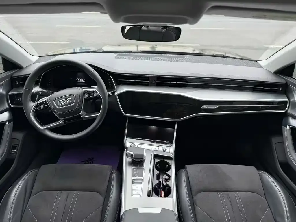 Audi A7L — фото 6