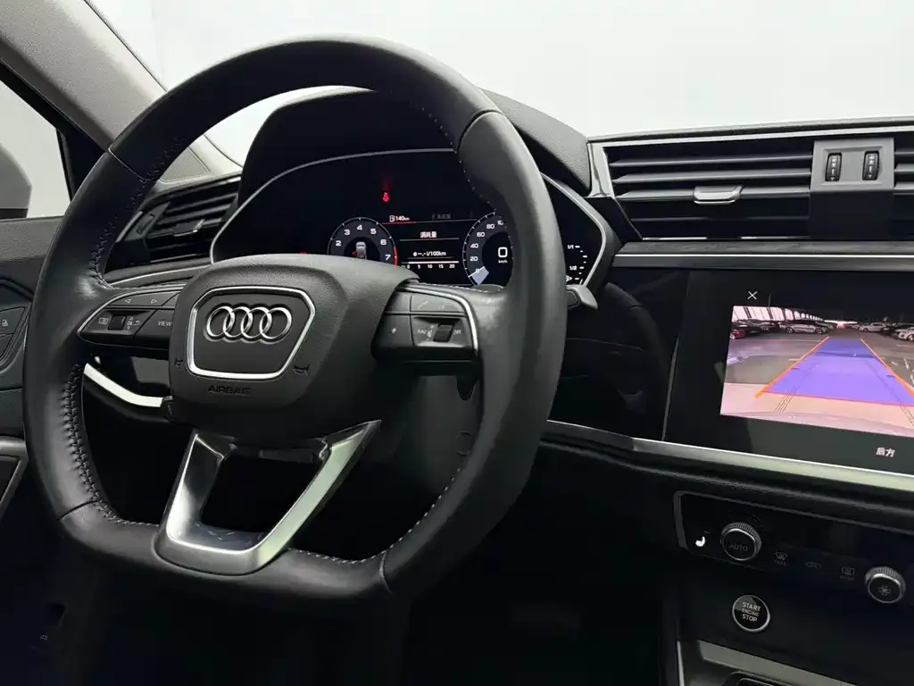 Audi Q3 2021 из CN, фото 4
