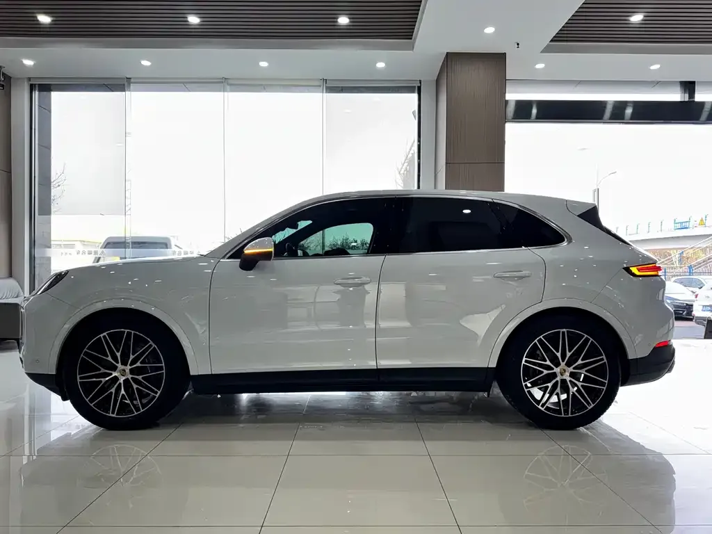 Porsche Cayenne 2024 из CN, фото 3