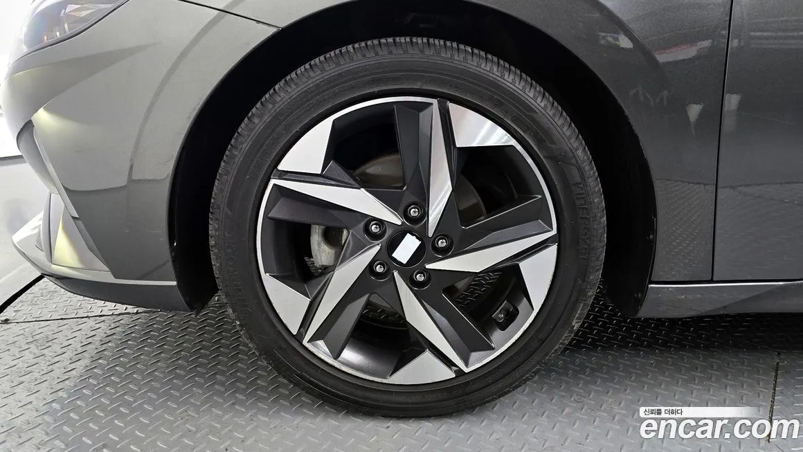 Hyundai AVANTE — фото 2