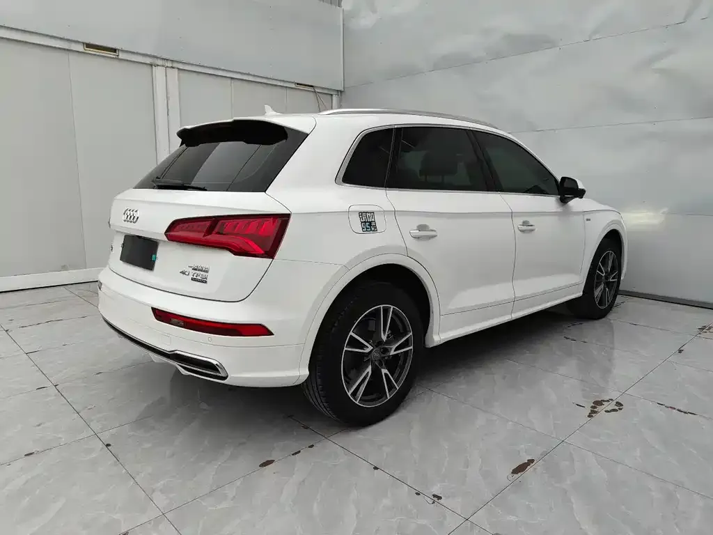 Audi Q5L 2021 из CN, фото 8