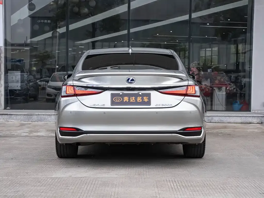 Lexus ES 2021 из CN, фото 9