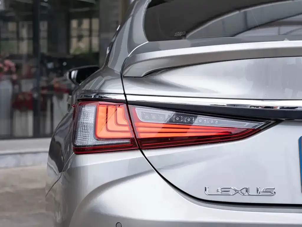 Lexus ES 2021 из CN, фото 2