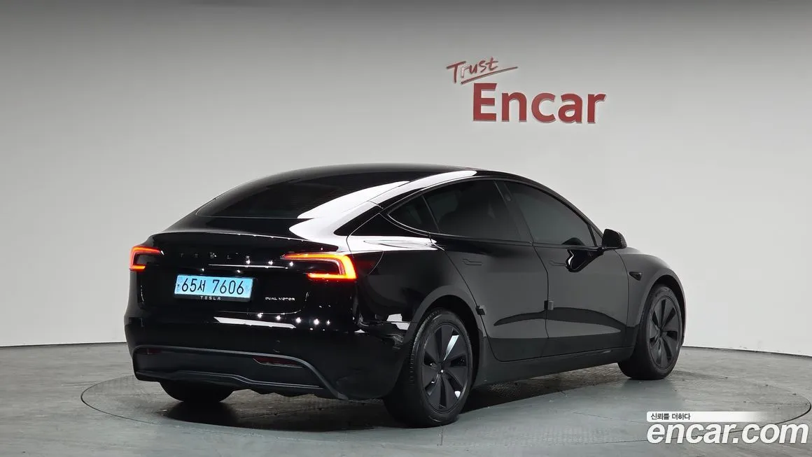 Tesla Model 3 2024 из KR, фото 6