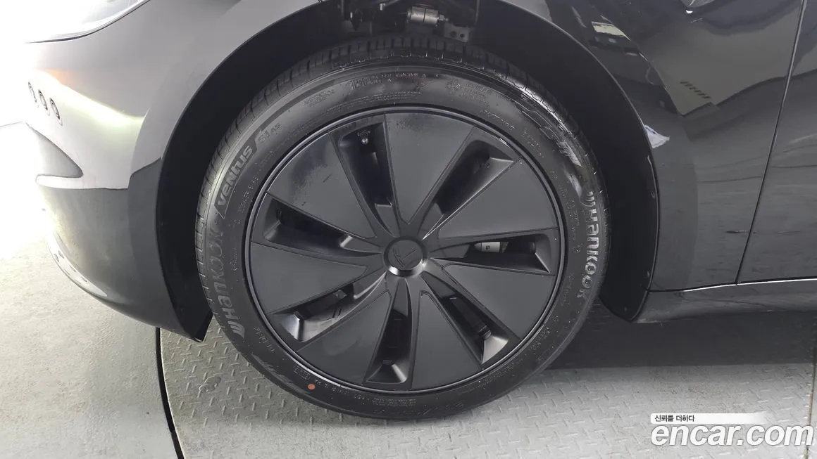 Tesla Model 3 2024 из KR, фото 5