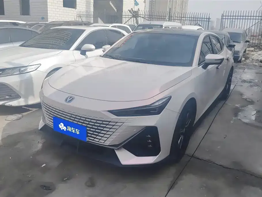 Changan UNI-V 2023 из CN, фото 1