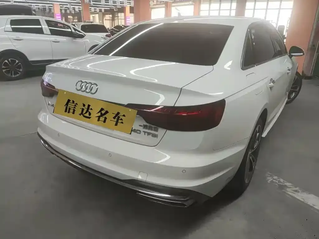 Audi A4L 2021 из CN, фото 7