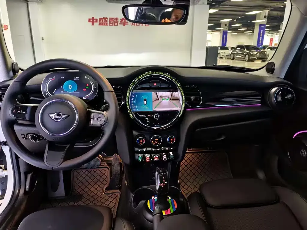 MINI Cooper (3-door) 2023 из CN, фото 8