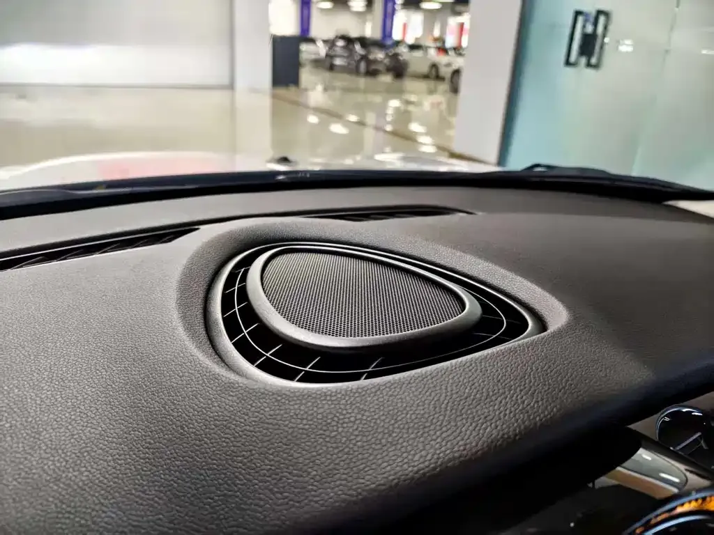 MINI Cooper (3-door) 2023 из CN, фото 9
