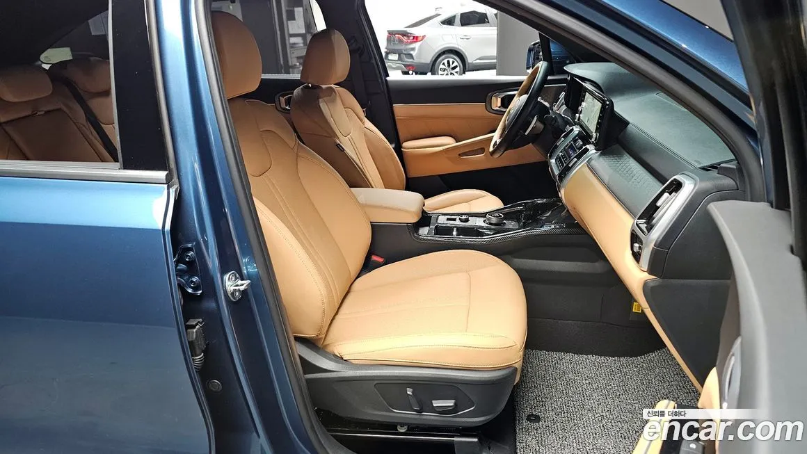 Kia Sorento — фото 7