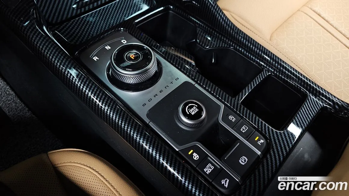 Kia Sorento — фото 9