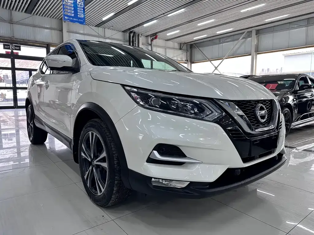 Nissan Qashqai — фото 7