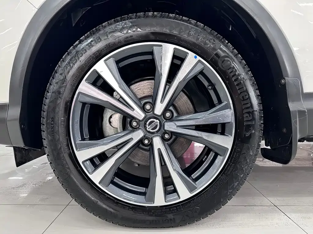 Nissan Qashqai — фото 4