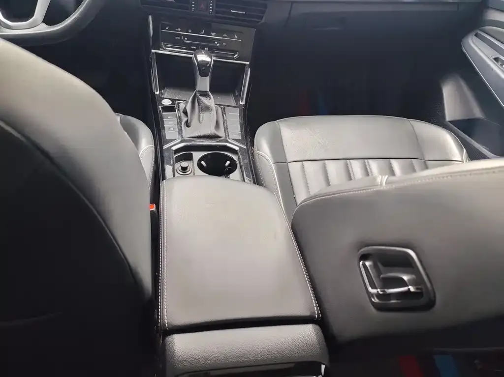 Volkswagen Passat — фото 5