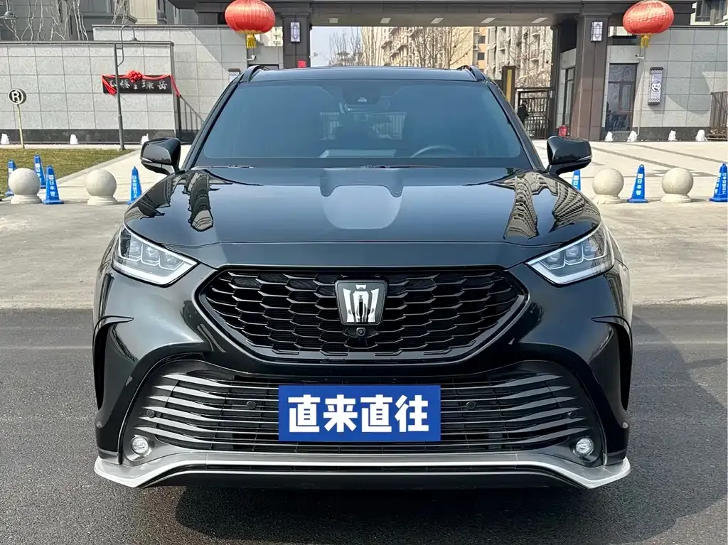 Toyota Crown Kluger 2024 из CN, фото 9