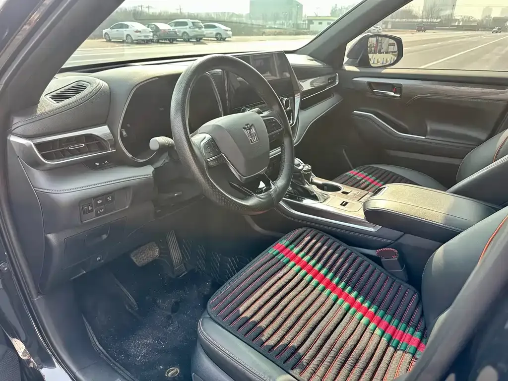 Toyota Crown Kluger 2024 из CN, фото 7