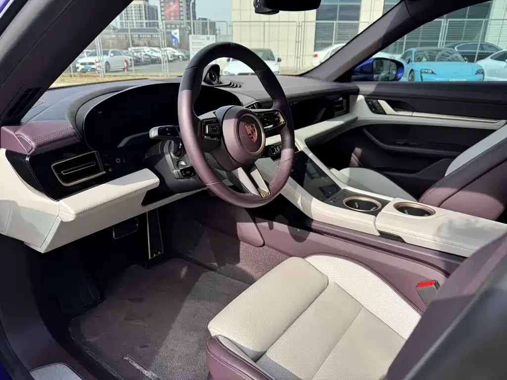 Porsche Taycan 2025 из CN, фото 2