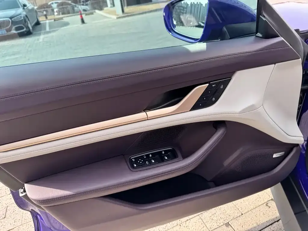 Porsche Taycan 2025 из CN, фото 8