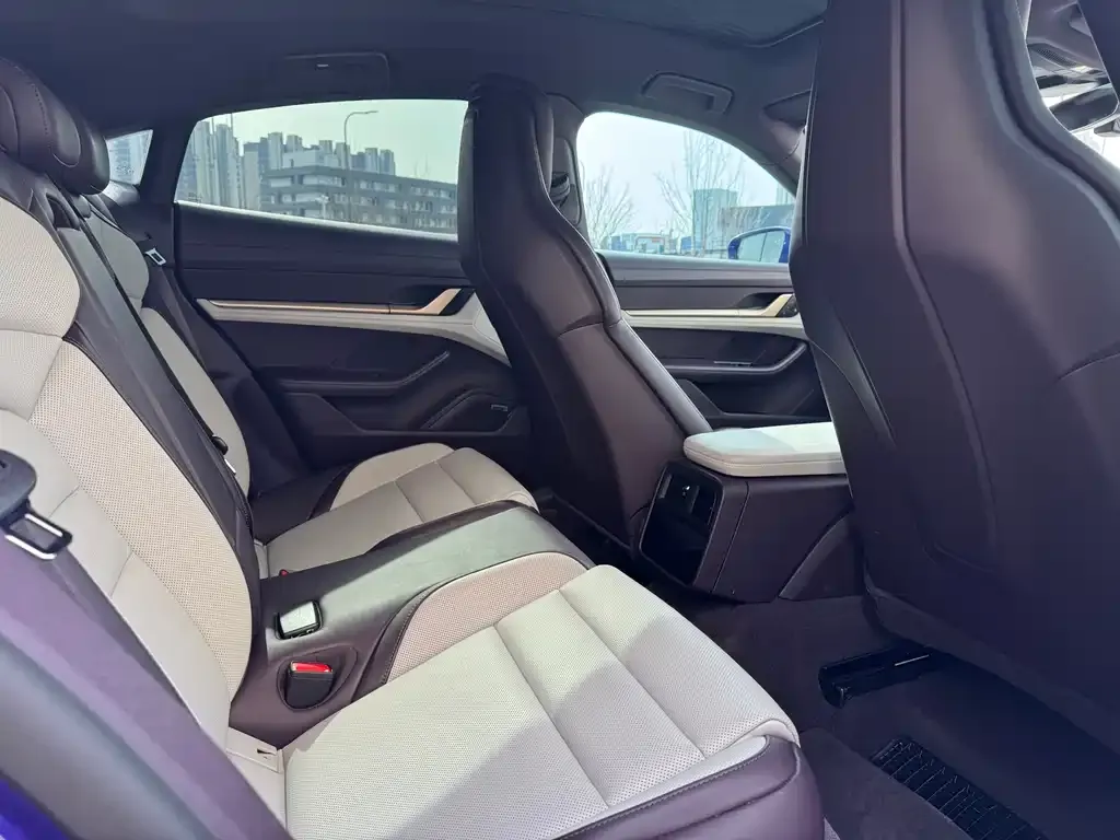 Porsche Taycan 2025 из CN, фото 6