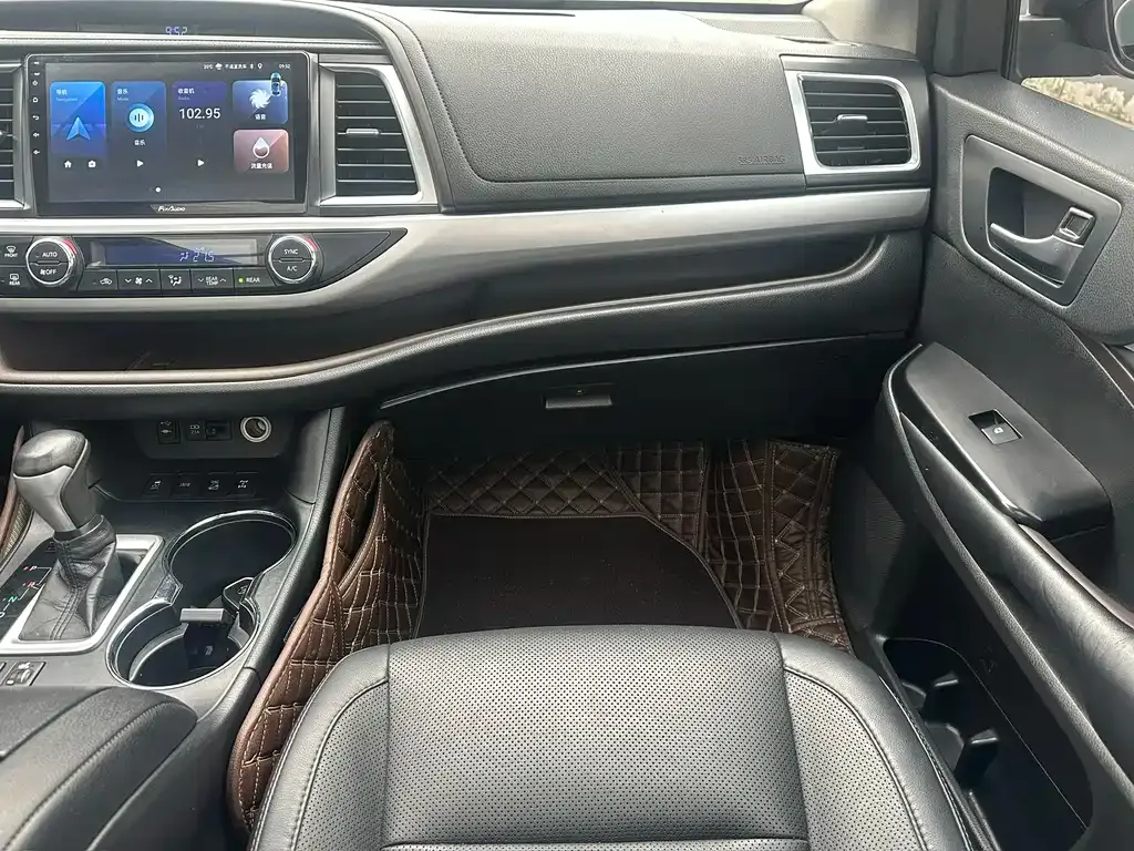 Toyota Highlander 2021 из CN, фото 8
