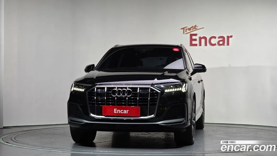 Audi Q7 2021 из KR, фото 4