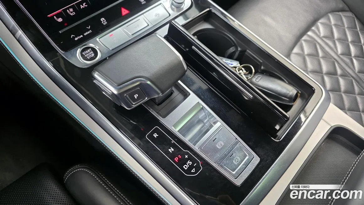 Audi Q7 2021 из KR, фото 6